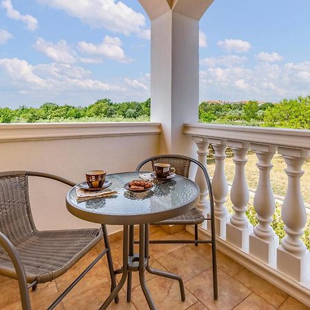 Amazing Home In Valtura Bagian luar foto