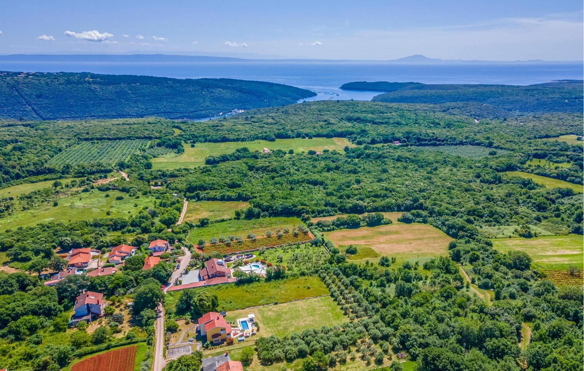 Amazing Home In Valtura Bagian luar foto