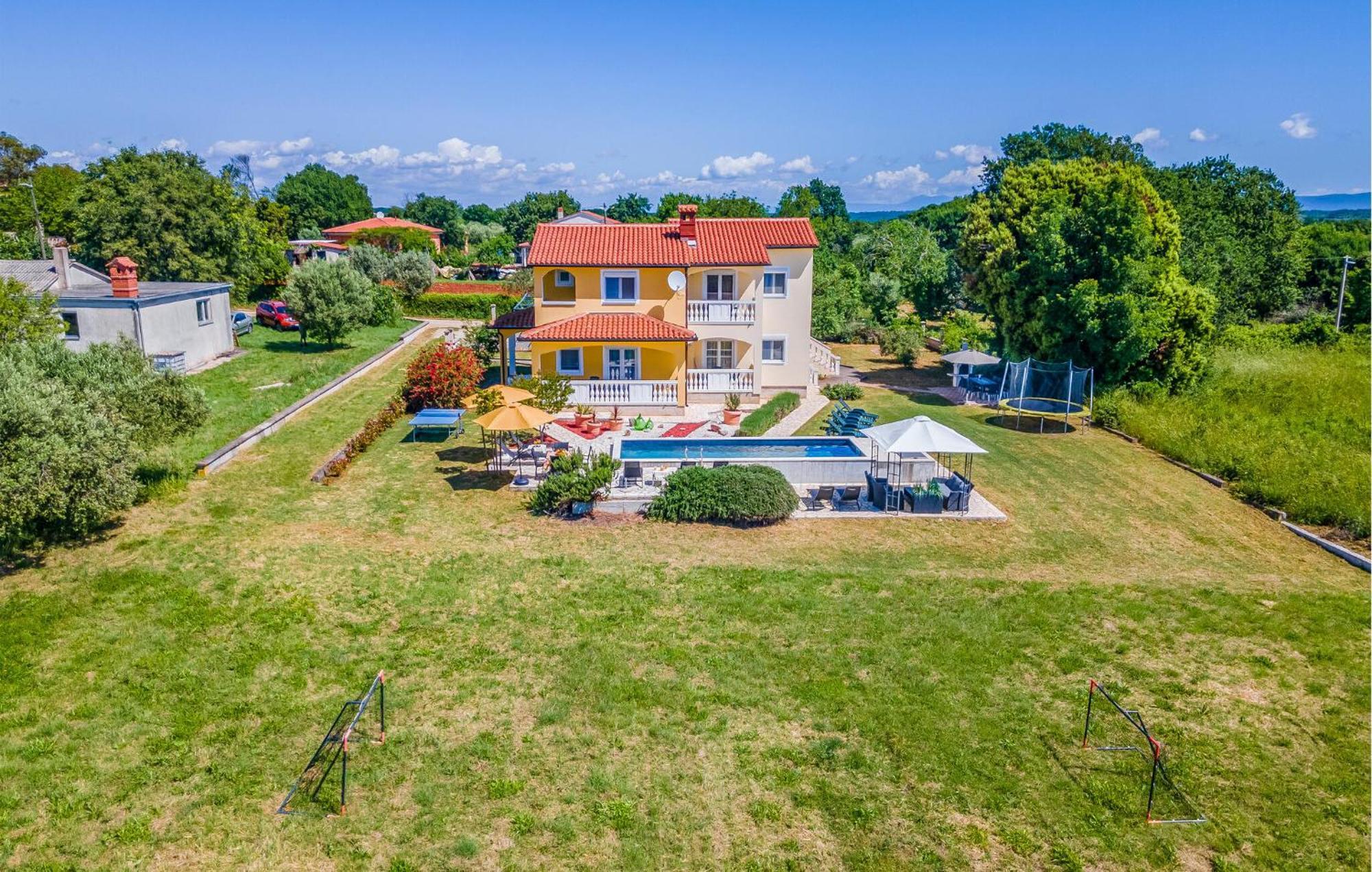 Amazing Home In Valtura Bagian luar foto