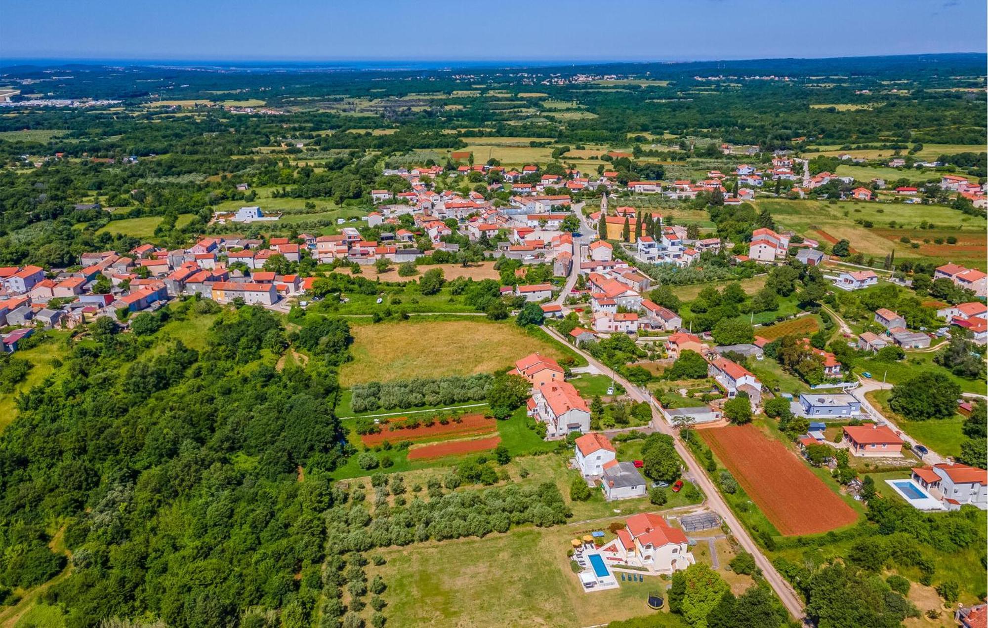 Amazing Home In Valtura Bagian luar foto