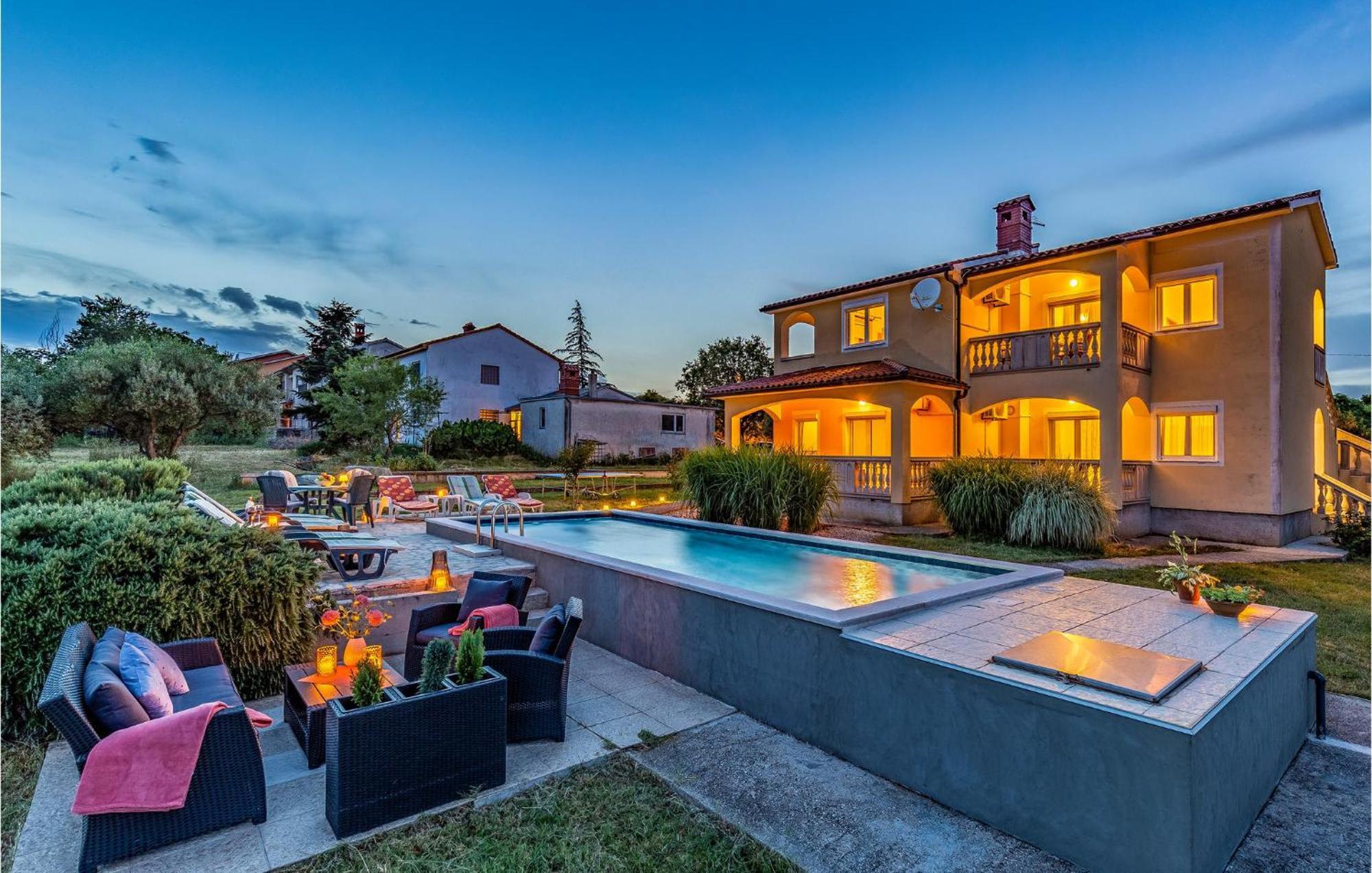 Amazing Home In Valtura Bagian luar foto